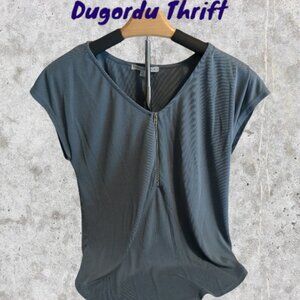 Woman's Medium Green Envelope Los Angeles Made in the USA Sleeveless Blouse